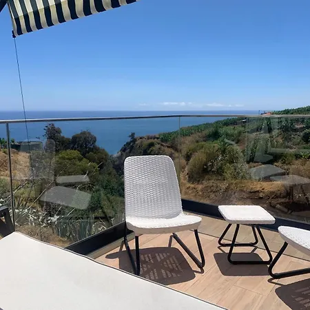 Casa Branca-a, Beautiful Sea View * Estreito Da Calheta