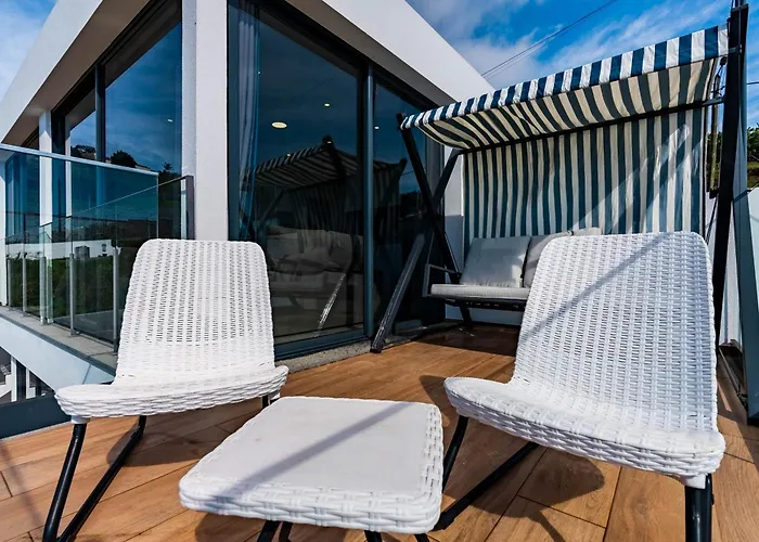 Casa Branca-a, Beautiful Sea View Estreito Da Calheta